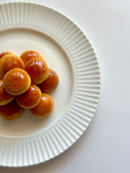 Crème Brûlée Cream Puffs (12pc)